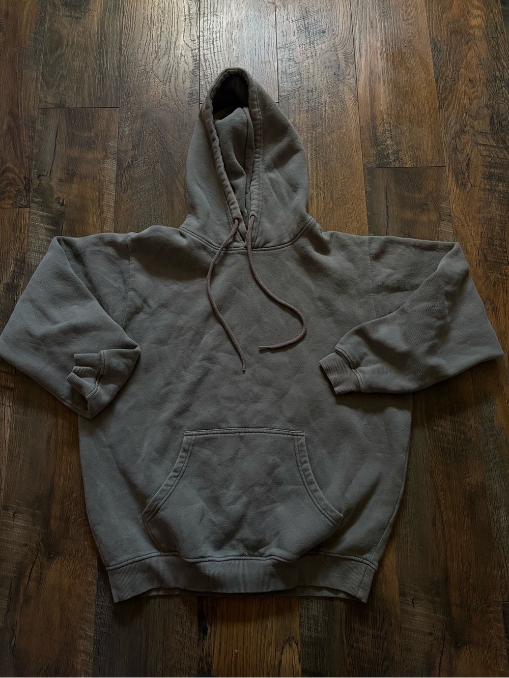 PrettyLittleThing Men's Charcoal Gray Hooded Sweatshirt